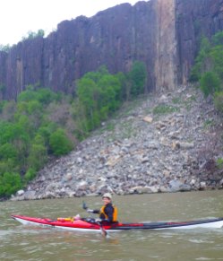 We paddle back, past the large rockfall that last summer blocked the Palisades hiking path